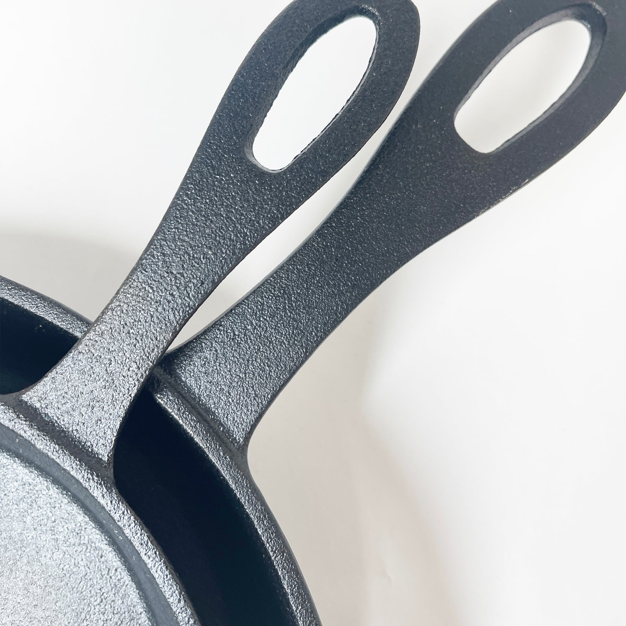 10-in and 12-in Cast Iron Skillet Set