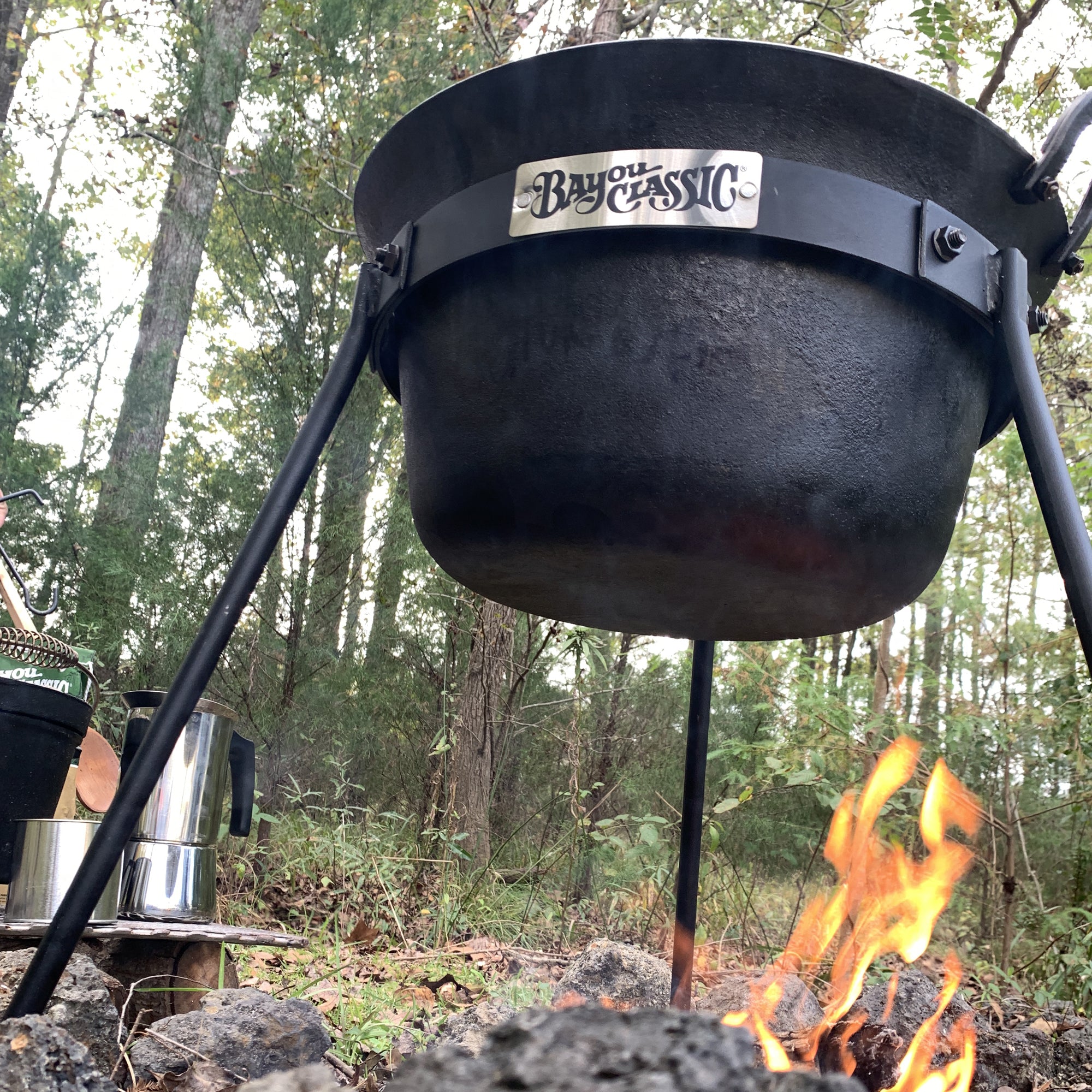 20-qt Cast Iron Gypsy Kettle with Stand
