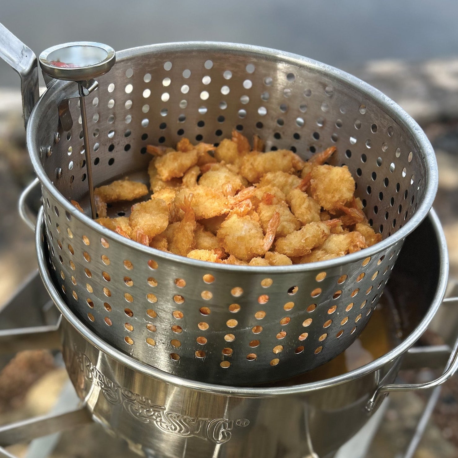 Stainless Fry Pot and Cooker with fried shrimp outside