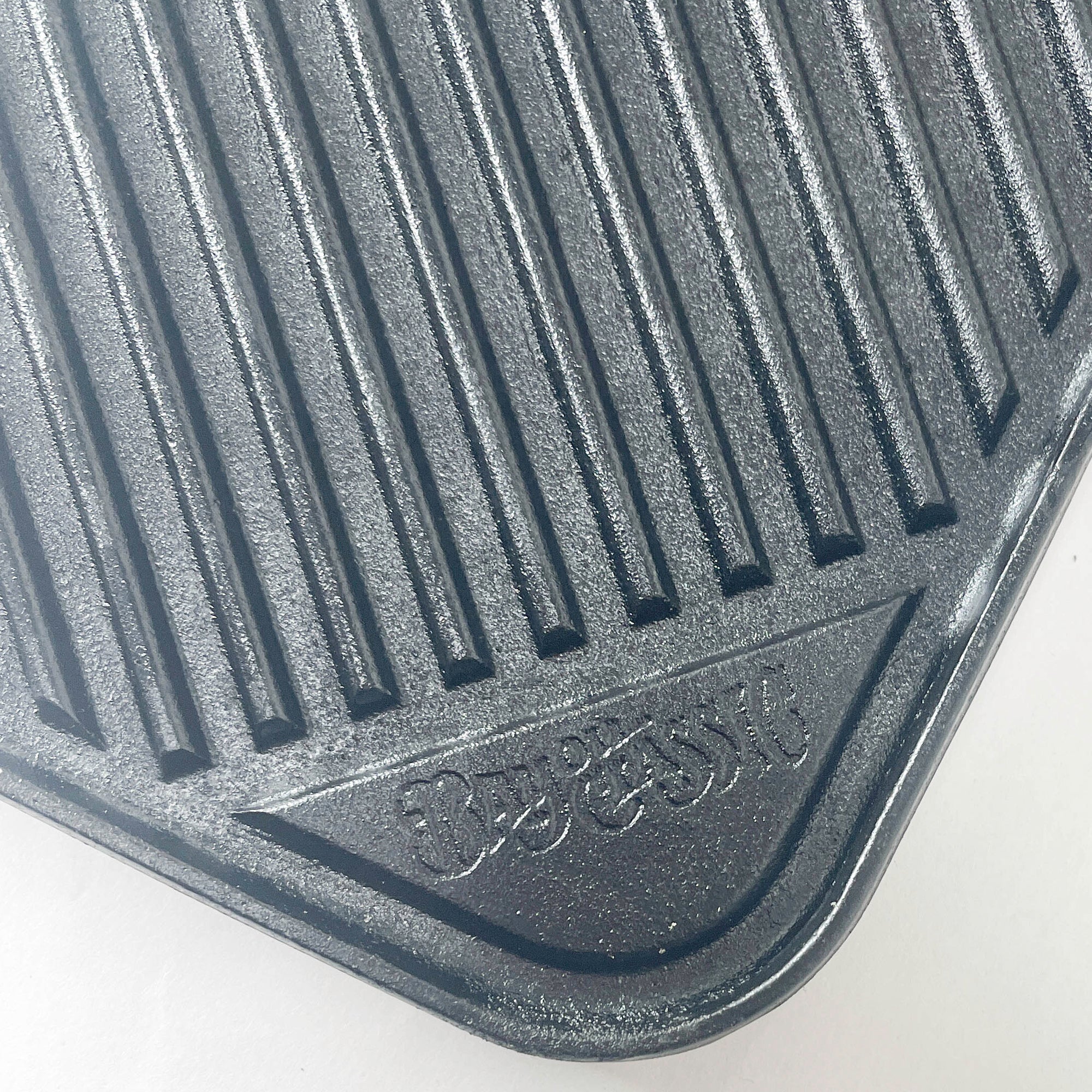 14-in Cast Iron Reversible Square Griddle