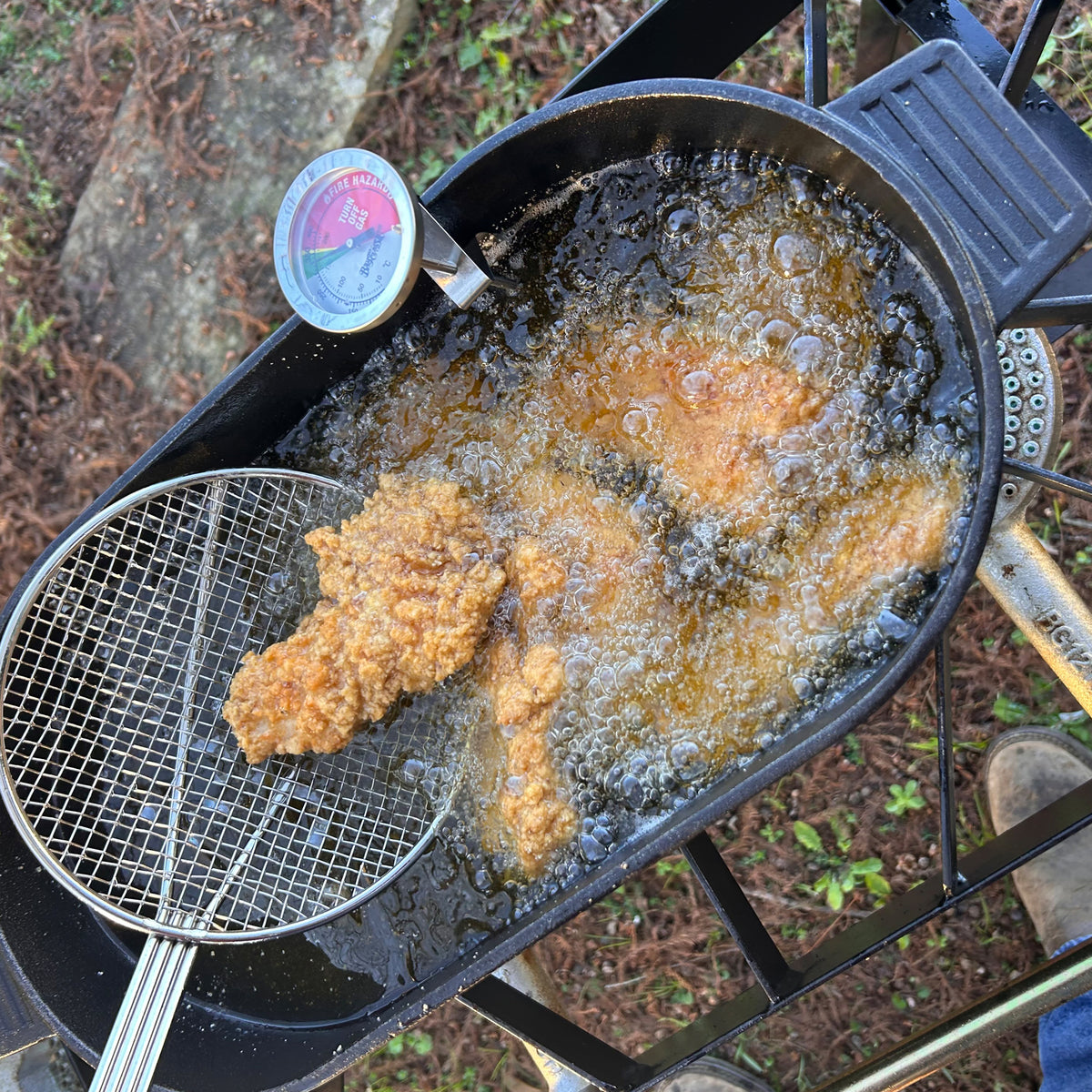 6-qt Cast Iron Oval Fryer with Griddle Lid